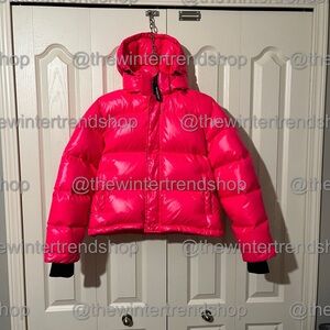 Women's Aritzia TNA Super Puff Shorty Puffer Jacket Hot Pink Sz. M